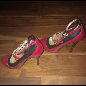 Red and Black Mary Jane Shoes 👠 Size 8